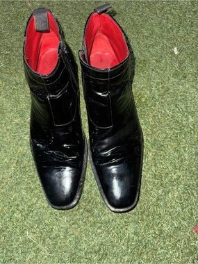 Hugo Boss Black Leather Chukka Boots with Red Interior